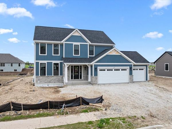 1737 Hammock LANE, Oconomowoc, WI 53066