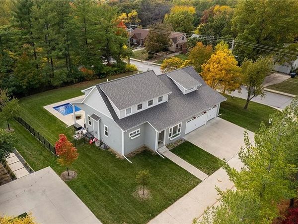 335 31st Street, Des Moines, IA 50312