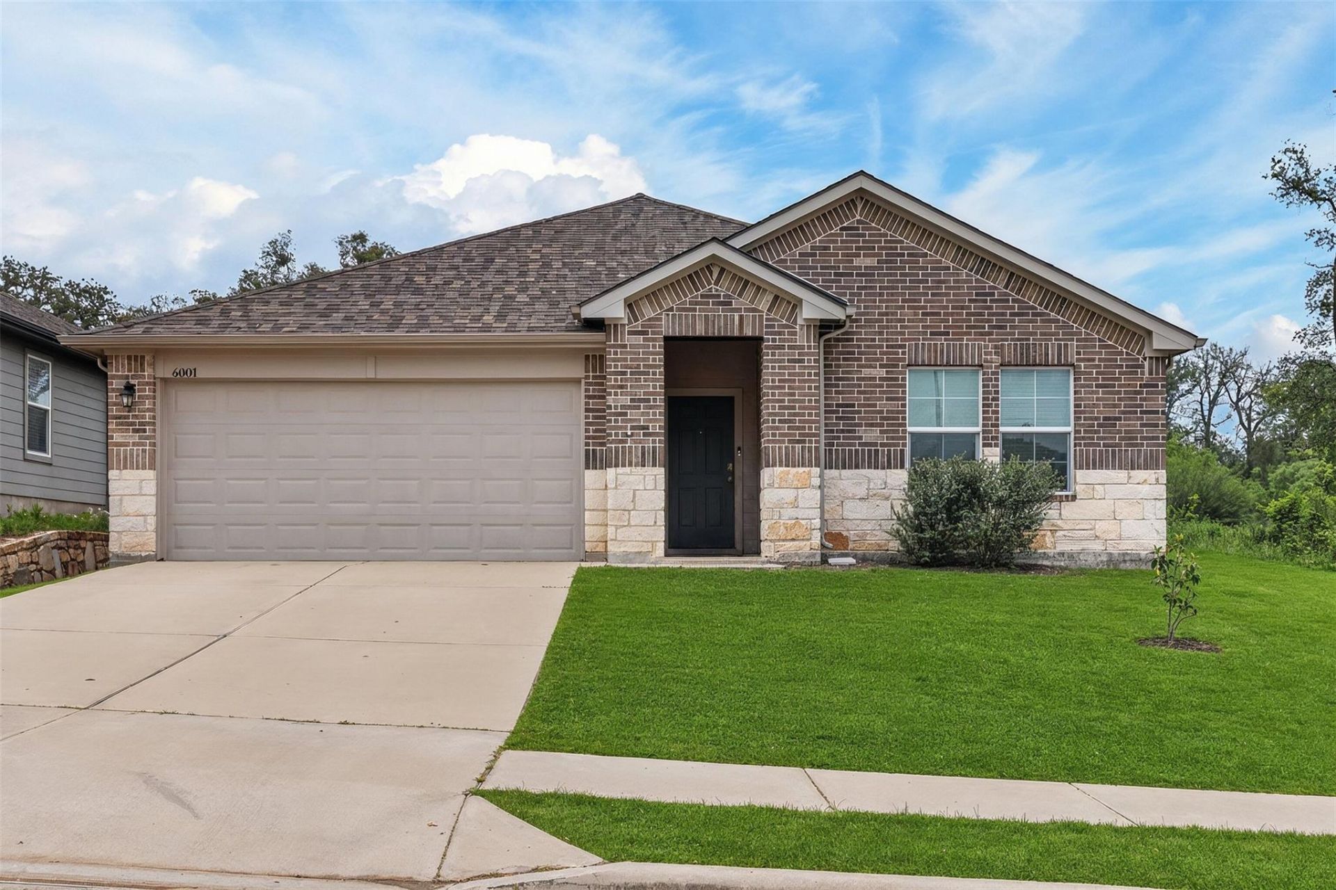 6001 Brocade Dr, Austin, TX 78724 Main Photo