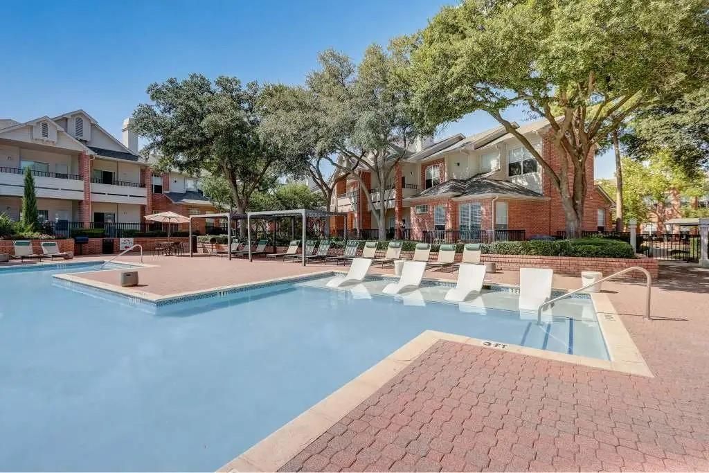 17250 Knoll Trail Drive, Unit 403, Dallas, TX 75248 Main Photo