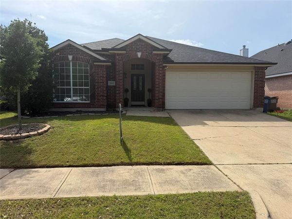 7123 Lake Hill Trail, Sachse, TX 75048