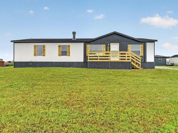 5803 Kentucky Street, Joshua, TX 76058