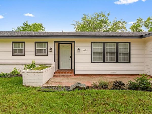 1425 Crow Drive, Waco, TX 76705