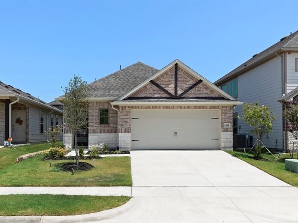 1608 Meadow Crest Drive, Aubrey, TX 76227