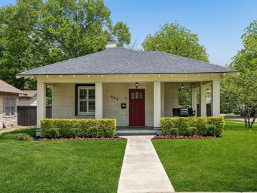 902 N Edgefield Avenue, Dallas, TX 75208
