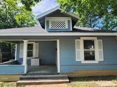 940 W 7th Street, Dallas, TX 75208