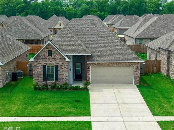 747 Crozier Drive, Bossier City, LA 71111