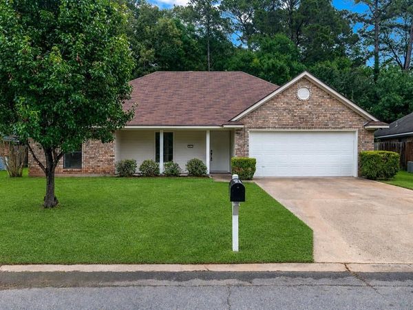3816 Shadow Bend Drive, Haughton, LA 71037