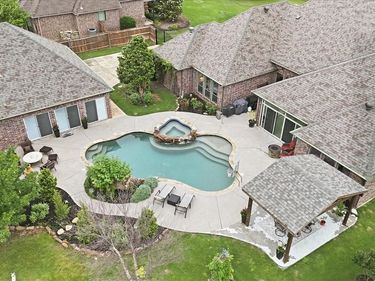 1316 Durango Springs Drive, Fort Worth, TX 76052