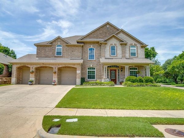 2952 Masters Court S, Burleson, TX 76028
