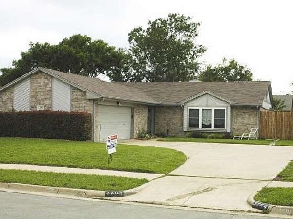 3204 Seaboard Drive, Arlington, TX 76014