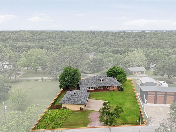 66 Tucker Street, Pottsboro, TX 75076