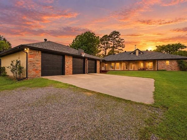 66 Tucker Street, Pottsboro, TX 75076