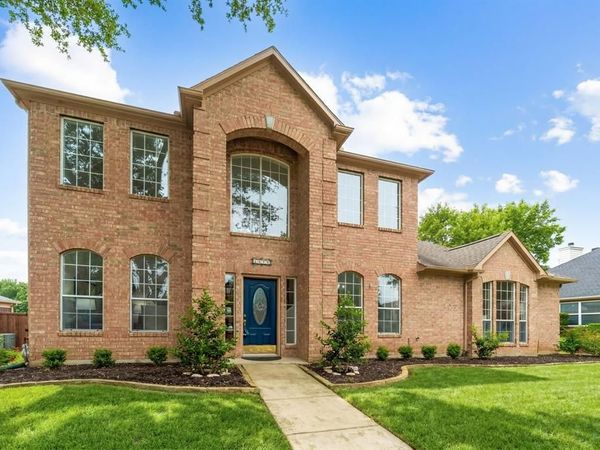 1414 Saddleback Lane , Lewisville, TX 75067