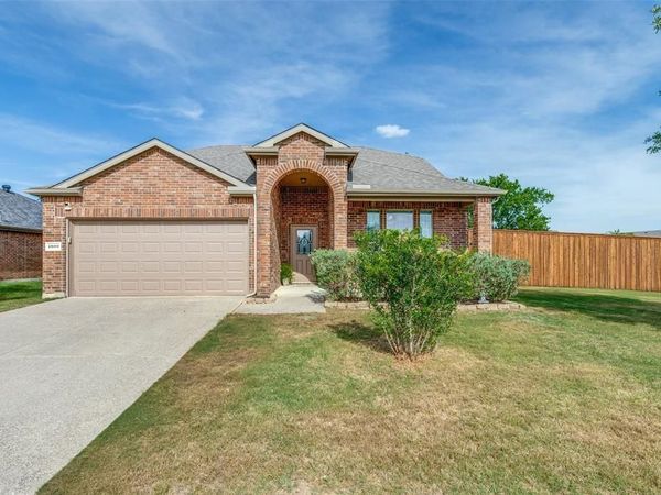 1800 Rodeo Drive, Anna, TX 75409