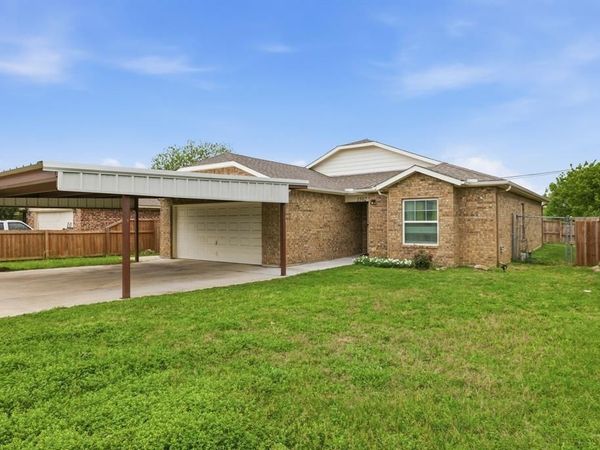 1502 SE 19th Avenue , Mineral Wells, TX 76067