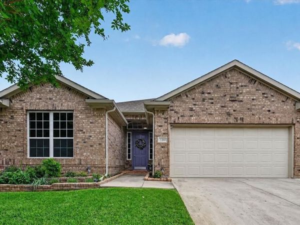 510 Jefferson Lane, Lake Dallas, TX 75065