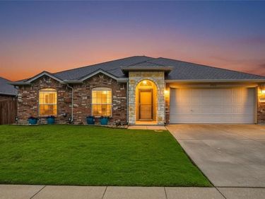 5312 Malibu Street, Fort Worth, TX 76244