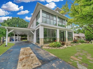6303 E Grand Avenue, Dallas, TX 75223