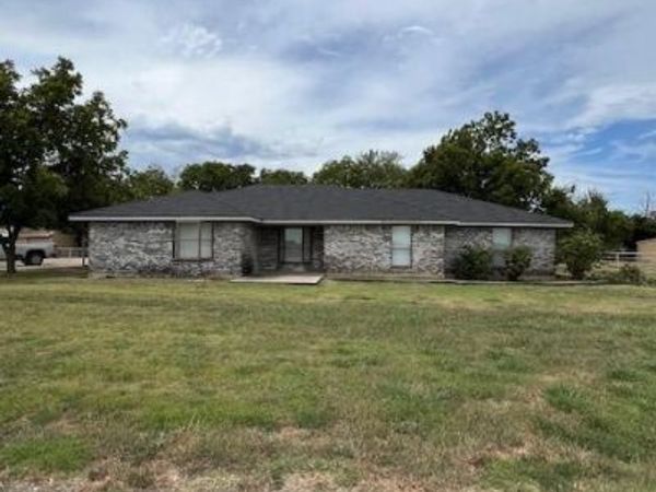8006 State Highway 34, Ladonia, TX 75449