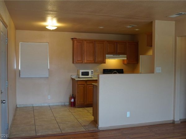 506 McKellar Circle , Unit 4, Las Vegas, NV 89119
