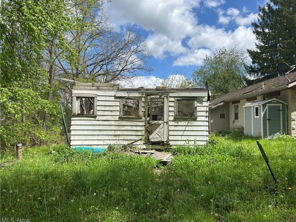 8542 Township Road 1060, Lakeville, OH 44638