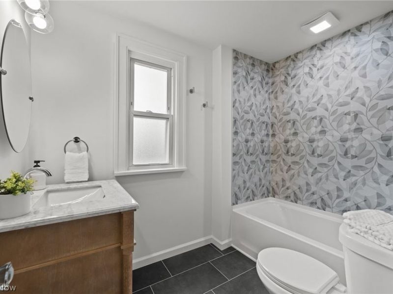174 E 208th Street, Euclid, OH 44123 Photo 29