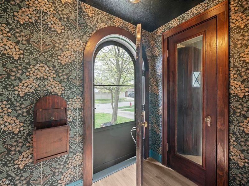 174 E 208th Street, Euclid, OH 44123 Photo 3