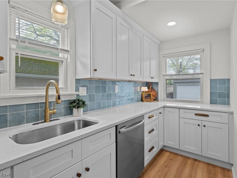 174 E 208th Street, Euclid, OH 44123 Photo 7