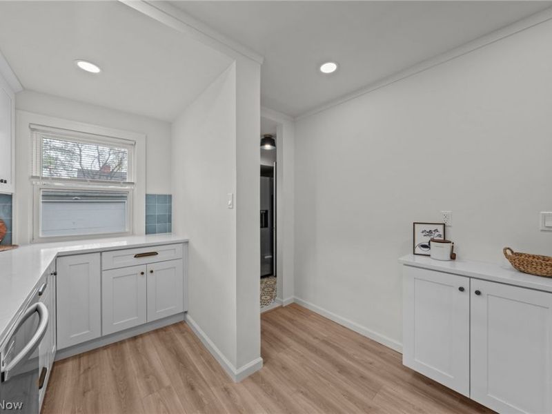 174 E 208th Street, Euclid, OH 44123 Photo 9