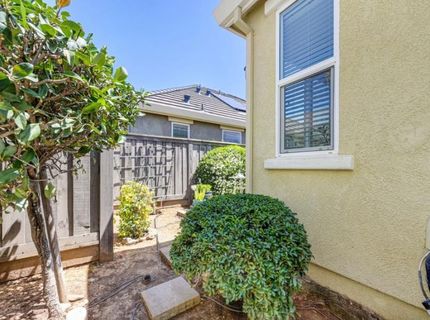 7439 Chatterton Way, Sacramento, CA 95829 Photo