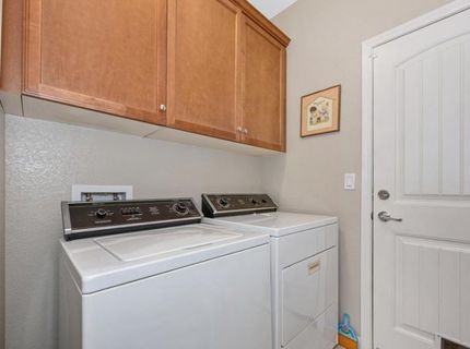 7439 Chatterton Way, Sacramento, CA 95829 Photo