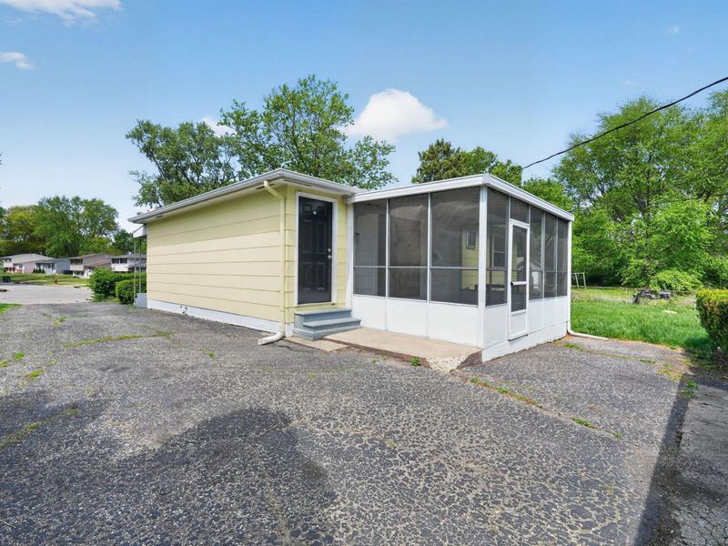 4999 E Majestic Drive E, Columbus, OH 43232 Photo 7