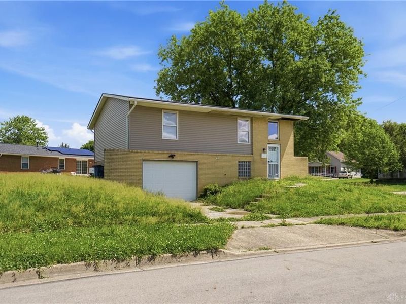 1805 Coretta Court, Dayton, OH 45417 Photo 1