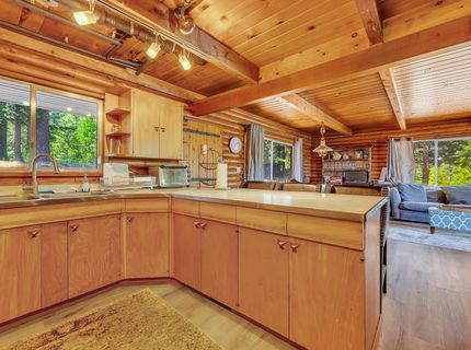 667 Peninsula Drive, Lake Almanor, CA 96137 Photo