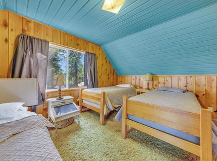 667 Peninsula Drive, Lake Almanor, CA 96137 Photo