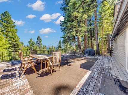 667 Peninsula Drive, Lake Almanor, CA 96137 Photo