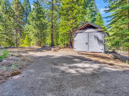667 Peninsula Drive, Lake Almanor, CA 96137 Photo