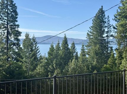 667 Peninsula Drive, Lake Almanor, CA 96137 Photo