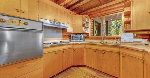 667 Peninsula Drive, Lake Almanor, CA 96137 Photo