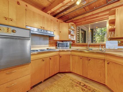 667 Peninsula Drive, Lake Almanor, CA 96137 Photo