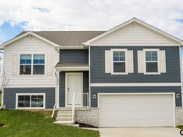 16518 Clay Street , Omaha, NE 68007
