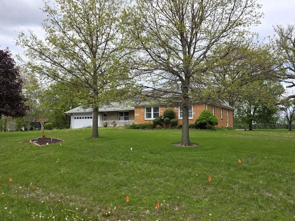705 W Commercial Street , Lyndon, IL 61261