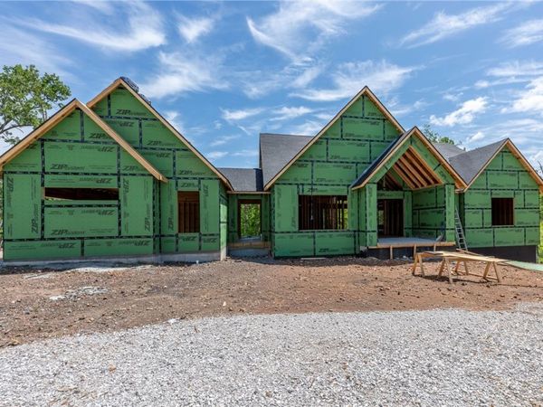 802 NE Carmelia Lane , Bentonville, AR 72712