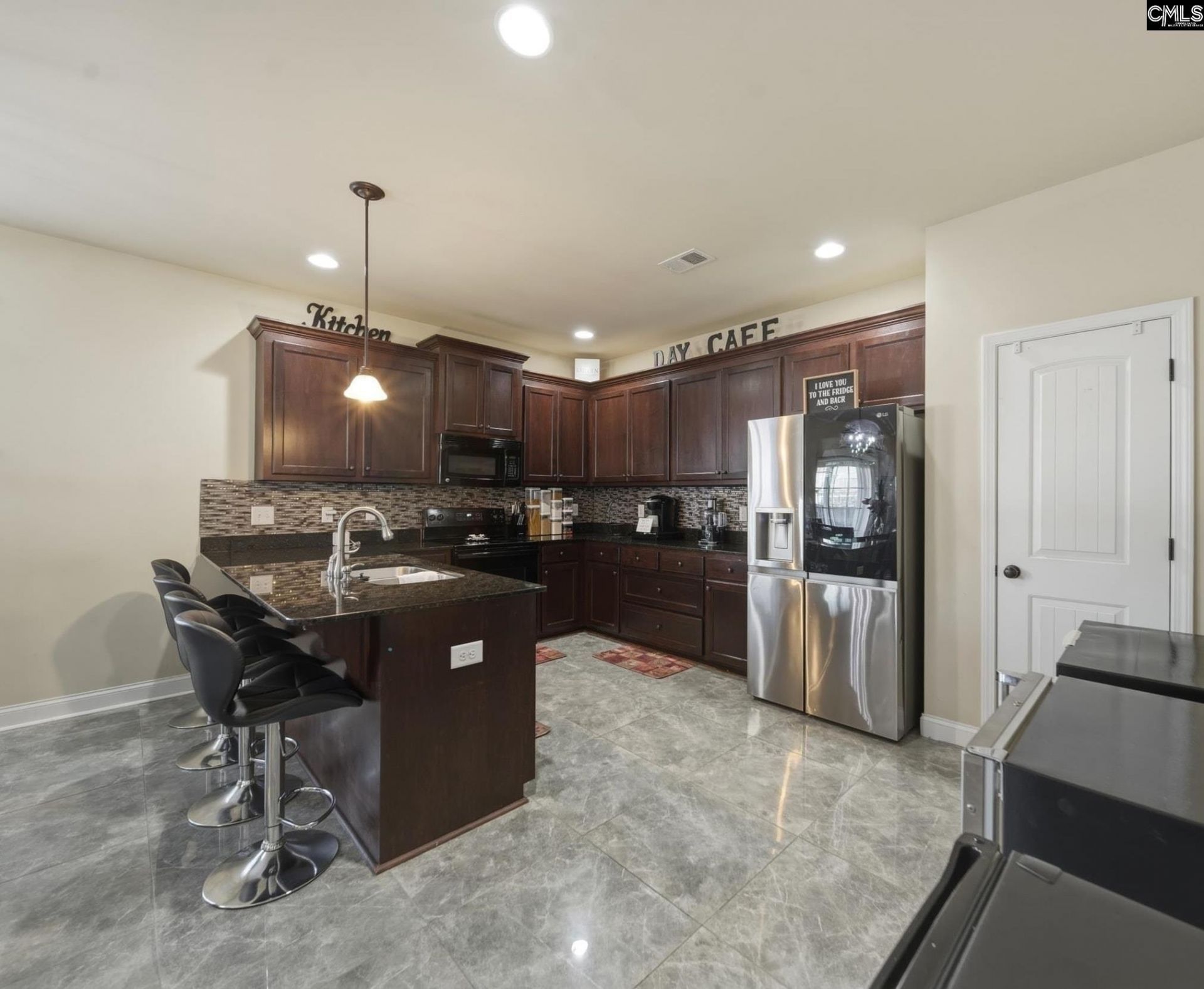 124 Farrow Pointe Lane  Photo 8