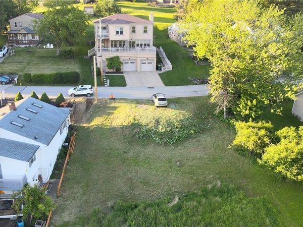 758 Parkview Drive, Pittsburgh, PA 15215
