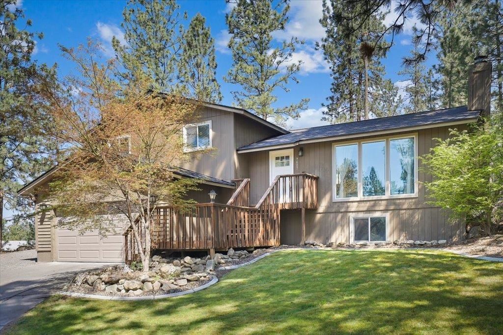 7607 E Beverly Dr, Spokane, WA 99212 Main Photo