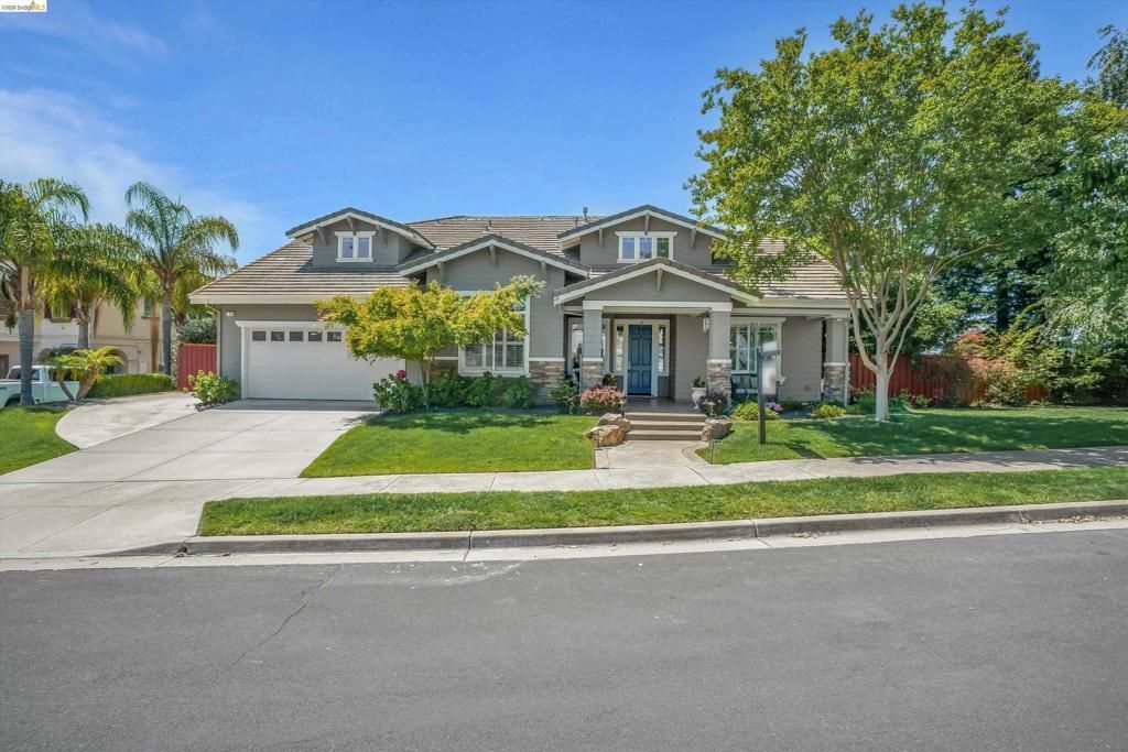 179 E Country Club Dr, Brentwood, CA 94513 Main Photo