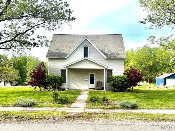 610 W Phillips Street , Freeburg, IL 62243