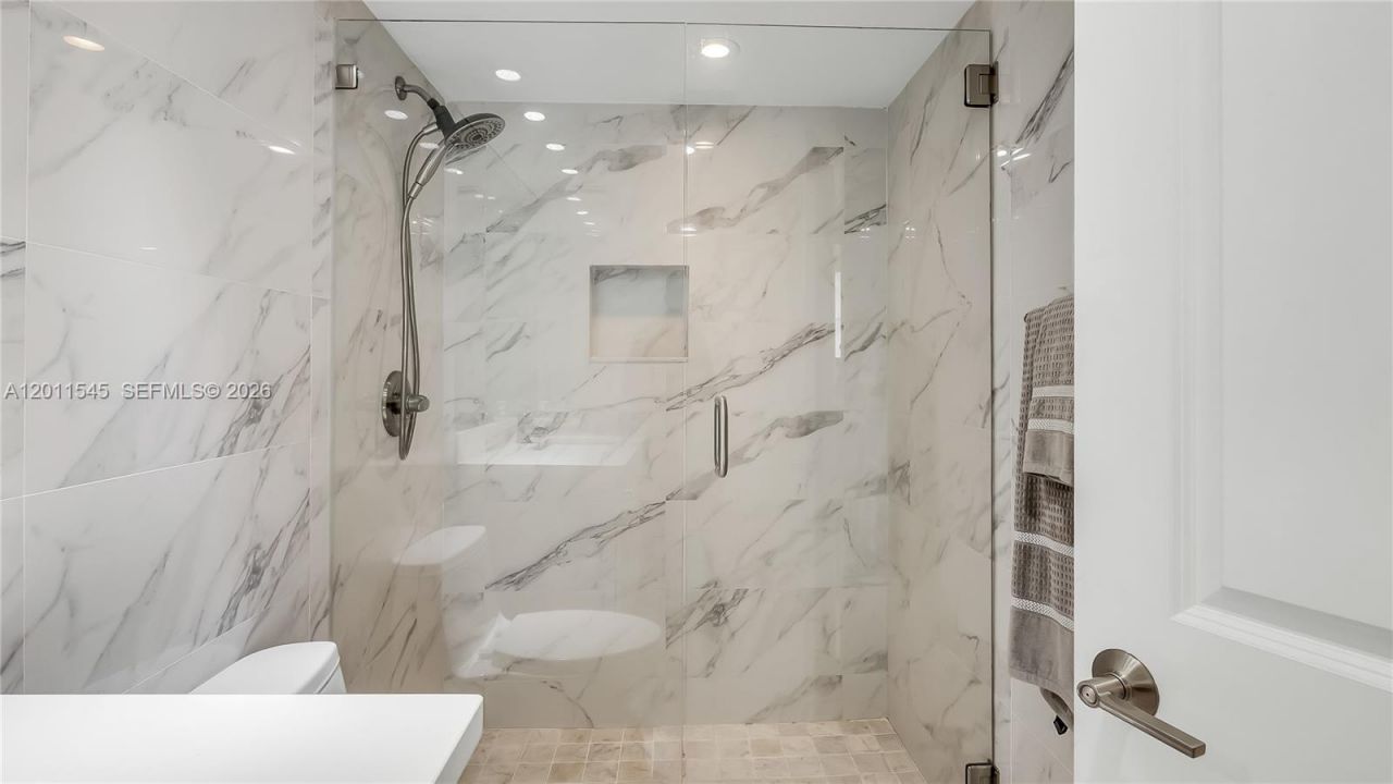 3140 S Ocean Dr (avail Now- Nov 15, 2026), Unit 2411, Hallandale Beach, FL 33009 Photo